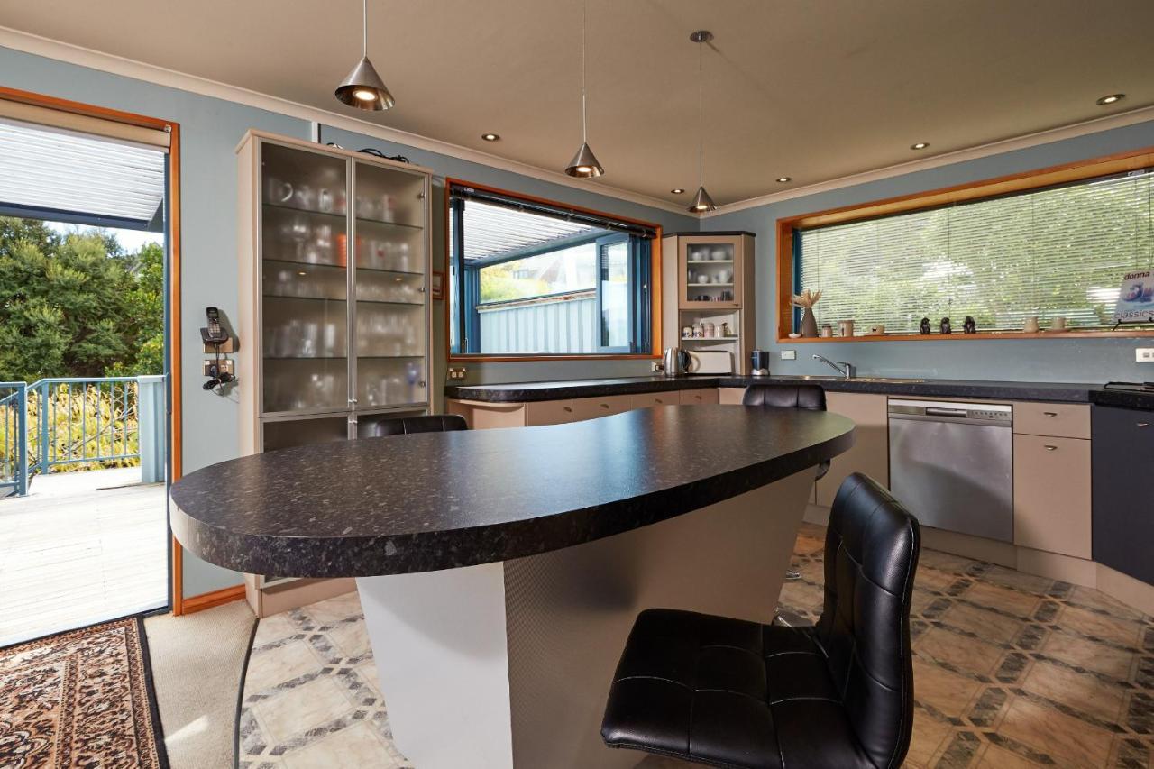 Akaroa Holiday Home Spacious And Quite With Stunning Harbour Views And Close To Town Exteriér fotografie